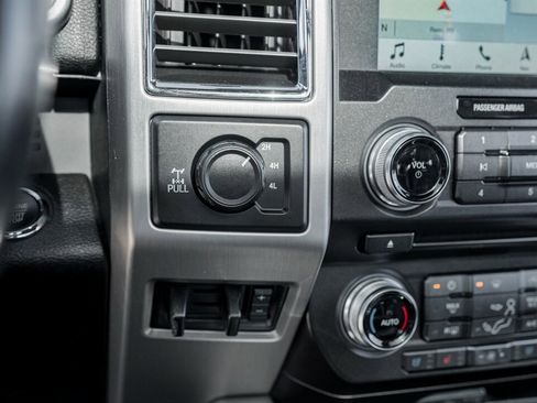 Used 2018 Ford F250 Platinum w/ Platinum Ultimate Package image 40