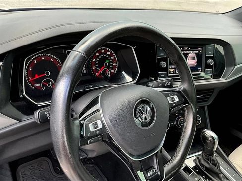 Used 2021 Volkswagen Jetta R-Line w/ R-Line Cold Weather Package FWD image 10