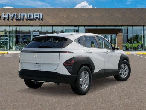 New 2027 Hyundai Kona SE FWD image 4