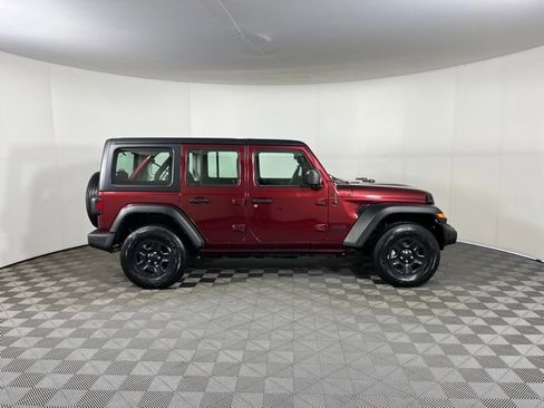 Used 2022 Jeep Wrangler Unlimited Sport AWD/4WD image 8