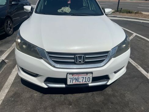 Used 2015 Honda Accord Sport image 2