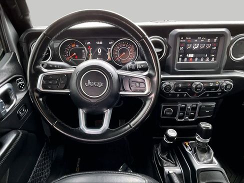 Used 2020 Jeep Wrangler Unlimited Sahara AWD/4WD image 5