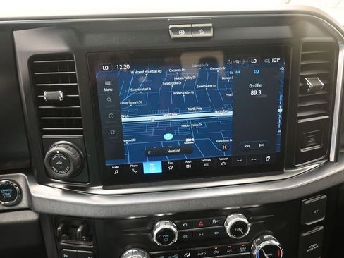New 2026 Ford F250 Platinum w/ FX4 Off-Road Package AWD/4WD image 4