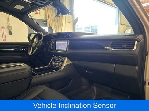 Used 2021 GMC Yukon XL Denali w/ Denali Ultimate Package AWD/4WD image 38
