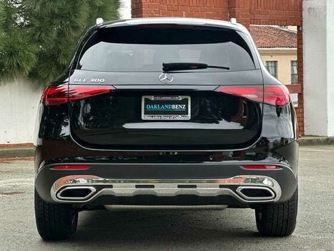 Used 2025 Mercedes-Benz GLC 300 image 5