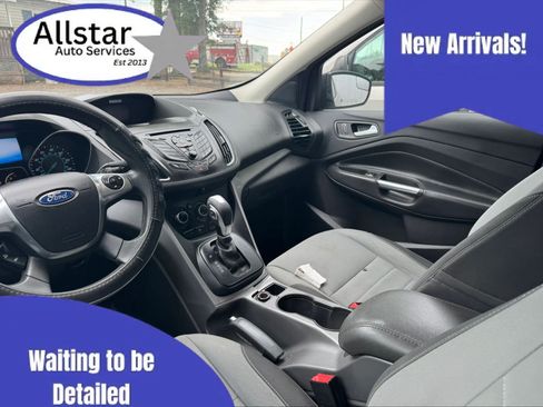 Used 2016 Ford Escape SE FWD image 6