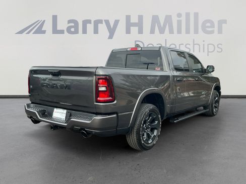 Used 2025 RAM 1500 Big Horn RWD image 5