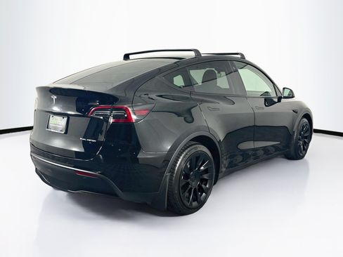 Used 2022 Tesla Model Y Long Range AWD/4WD image 9