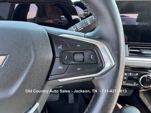 Used 2024 Chevrolet Trax ACTIV w/ Sunroof Package image 29