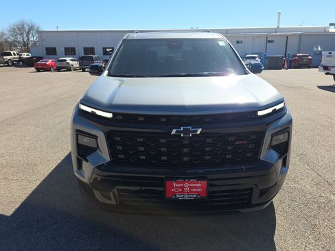 New 2026 Chevrolet Traverse RS image 3