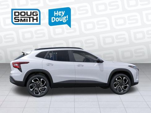 New 2026 Chevrolet Trax RS FWD image 5