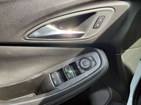 Used 2025 Buick Encore GX Preferred FWD image 18