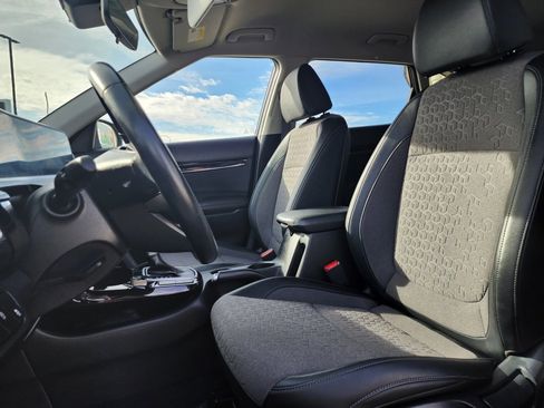 Certified 2025 Kia Seltos S image 10
