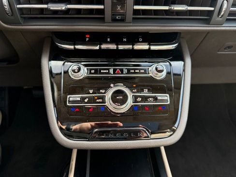 Used 2022 Lincoln Corsair Reserve w/ Equipment Group 201A image 16