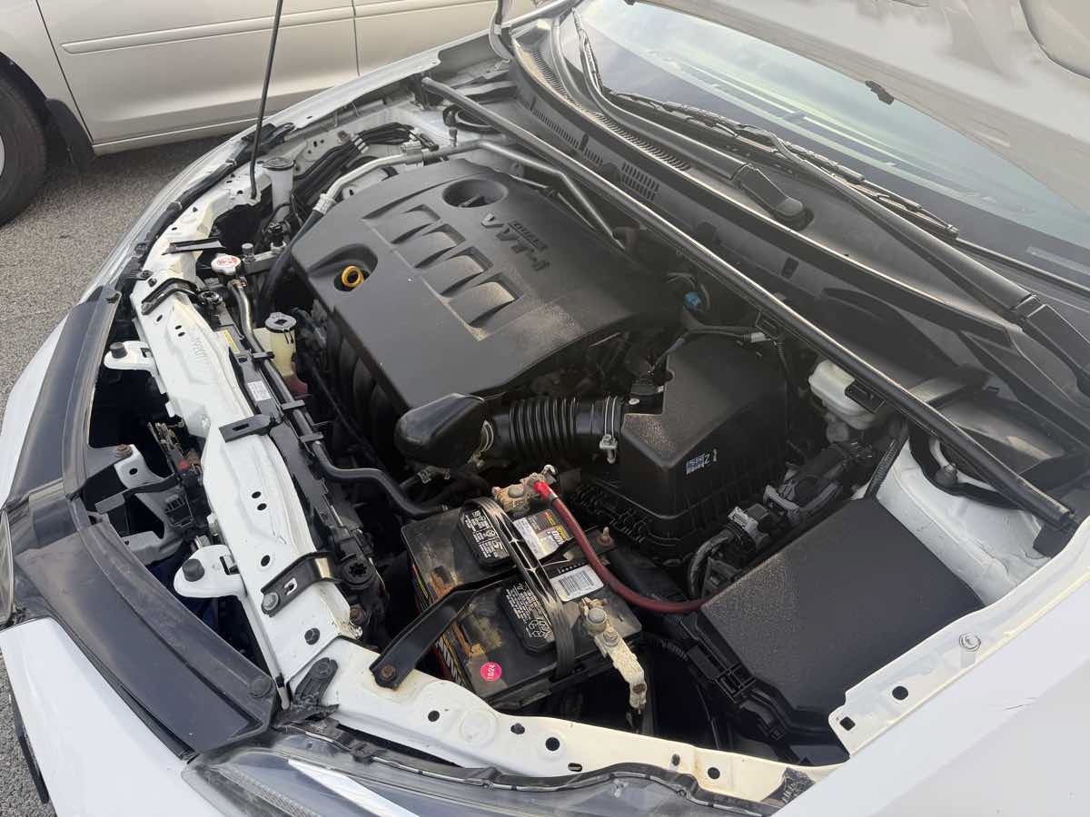 Used 2017 Toyota Corolla LE FWD image 16