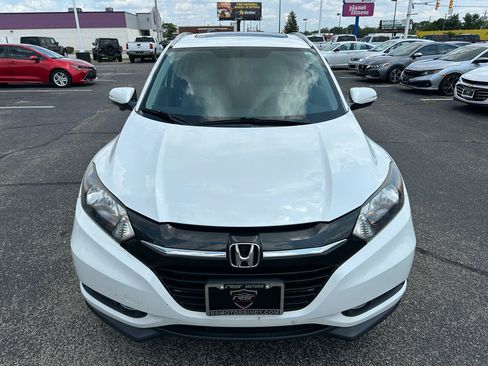 Used 2018 Honda HR-V EX-L image 8