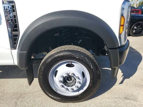 Certified 2025 Ford F550 4x4 Regular Cab Super Duty image 7