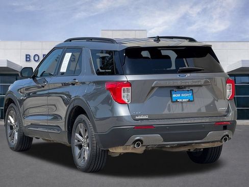Used 2023 Ford Explorer XLT w/ Equipment Group 202A AWD/4WD image 41