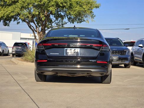 Used 2023 Honda Accord EX image 13