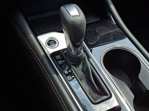 Certified 2024 Nissan Altima 2.5 SV w/ SV Premium Package FWD image 16