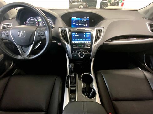 Used 2018 Acura TLX image 15