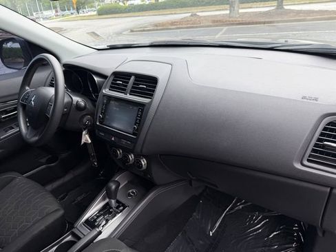 Used 2024 Mitsubishi Outlander Sport ES AWD/4WD image 30
