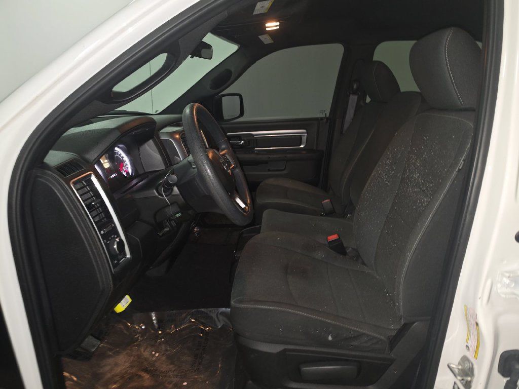 Used 2024 RAM 1500 Warlock RWD image 7