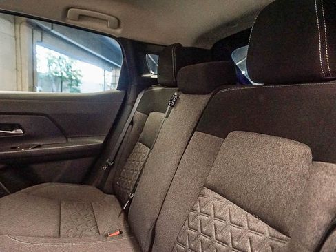 Used 2025 Nissan Kicks SV image 18