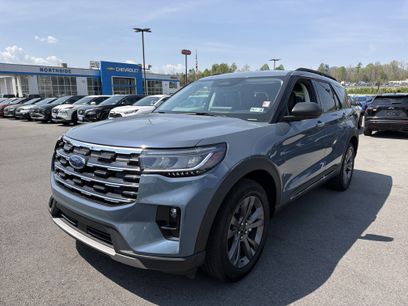 Used 2025 Ford Explorer Active w/ Active Comfort Package