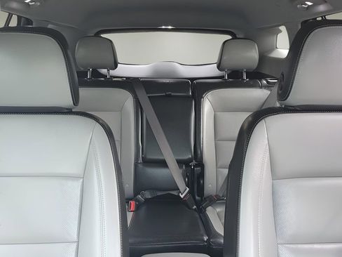 Used 2022 GMC Terrain SLT image 18