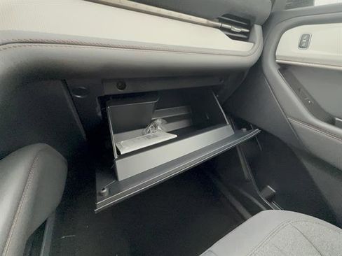 New 2026 Ford Explorer Active image 18