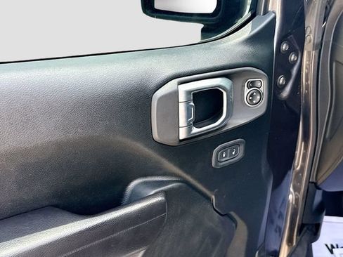Used 2020 Jeep Wrangler Unlimited Sport S AWD/4WD image 16