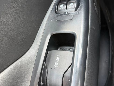 Used 2017 RAM ProMaster City Tradesman FWD image 16