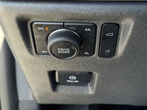 Certified 2025 Ford Expedition Active image 24