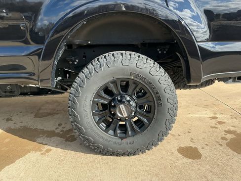 Used 2022 Ford F350 Lariat w/ Tremor Off-Road Package AWD/4WD image 6