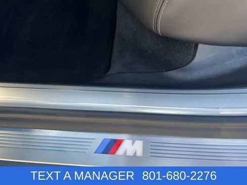 Used 2022 BMW 750i xDrive w/ Autobahn Package image 36