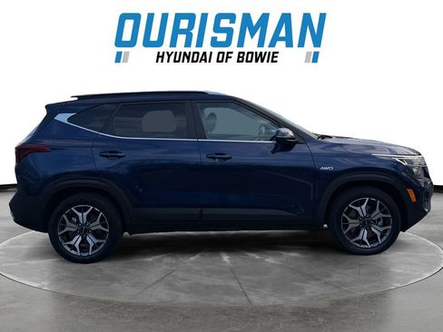 Used 2023 Kia Seltos EX image 7