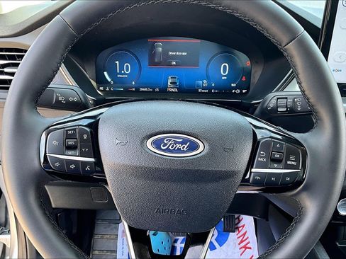 Used 2023 Ford Escape Active w/ Tech Pack #2 AWD/4WD image 40