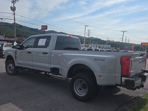 Used 2025 Ford F350 XLT AWD/4WD image 9