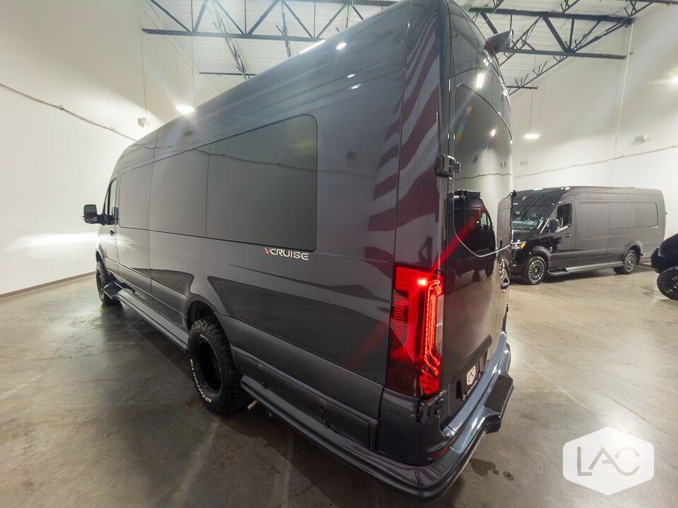 Used 2026 Mercedes-Benz Sprinter 3500 image 33