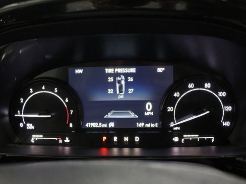 Used 2022 Lincoln Corsair AWD w/ Premium Package image 13