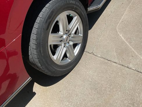 Used 2019 Ford Expedition XLT w/ Equipment Group 202A image 10