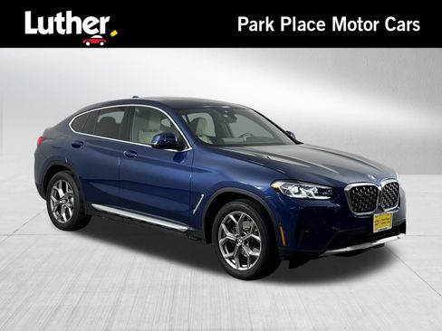 Certified 2022 BMW X4 xDrive30i w/ Premium Package 2 image 1