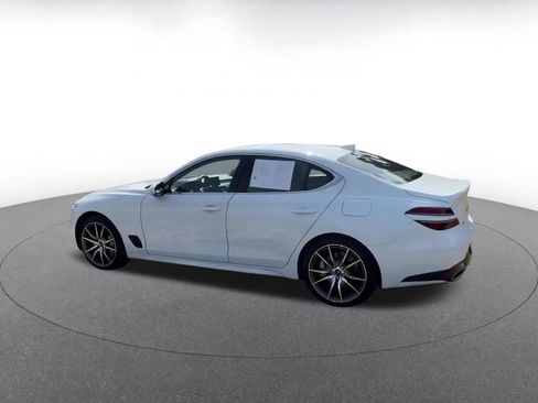 Used 2025 Genesis G70 2.5T image 10