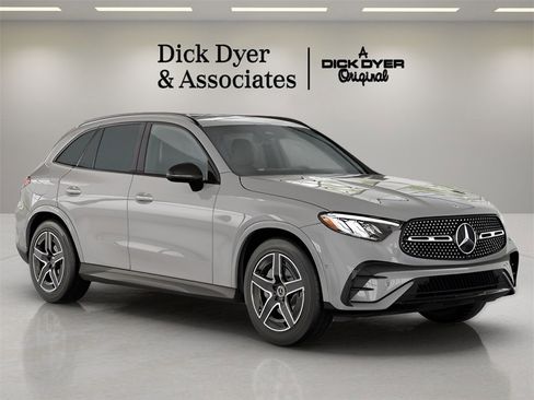 Used 2025 Mercedes-Benz GLC 300 GLC 300 image 37