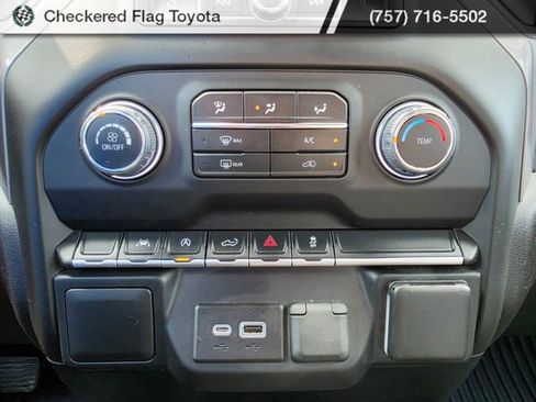 Used 2022 Chevrolet Silverado 1500 Custom image 18