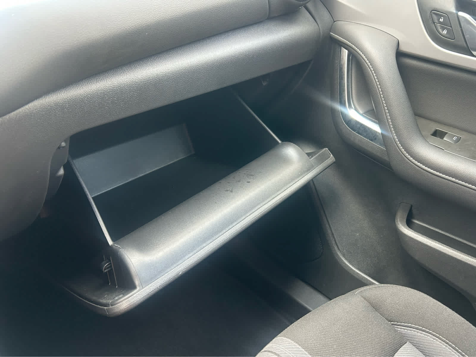 Used 2025 Chevrolet Blazer LT FWD image 41