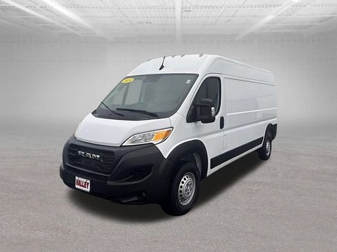 Used 2024 RAM ProMaster 2500 FWD image 3