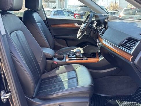 Used 2023 Audi Q5 2.0T Premium w/ Convenience Package AWD/4WD image 18