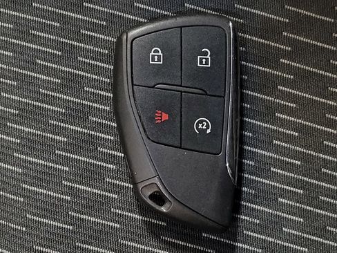 Used 2025 Chevrolet Equinox LT FWD image 32